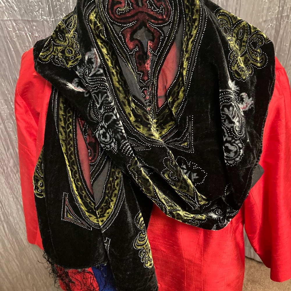 Burnout velvet silk scarf